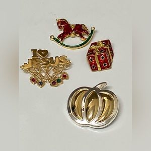 A Bundle 4 Holiday Brooches